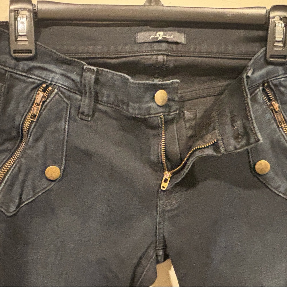 7 For All Mankind Women's Dark Blue Zipper Detail Jeans